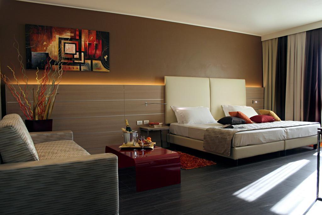 Best Western Plus Soave Hotel Сан Бонифацио Стая снимка