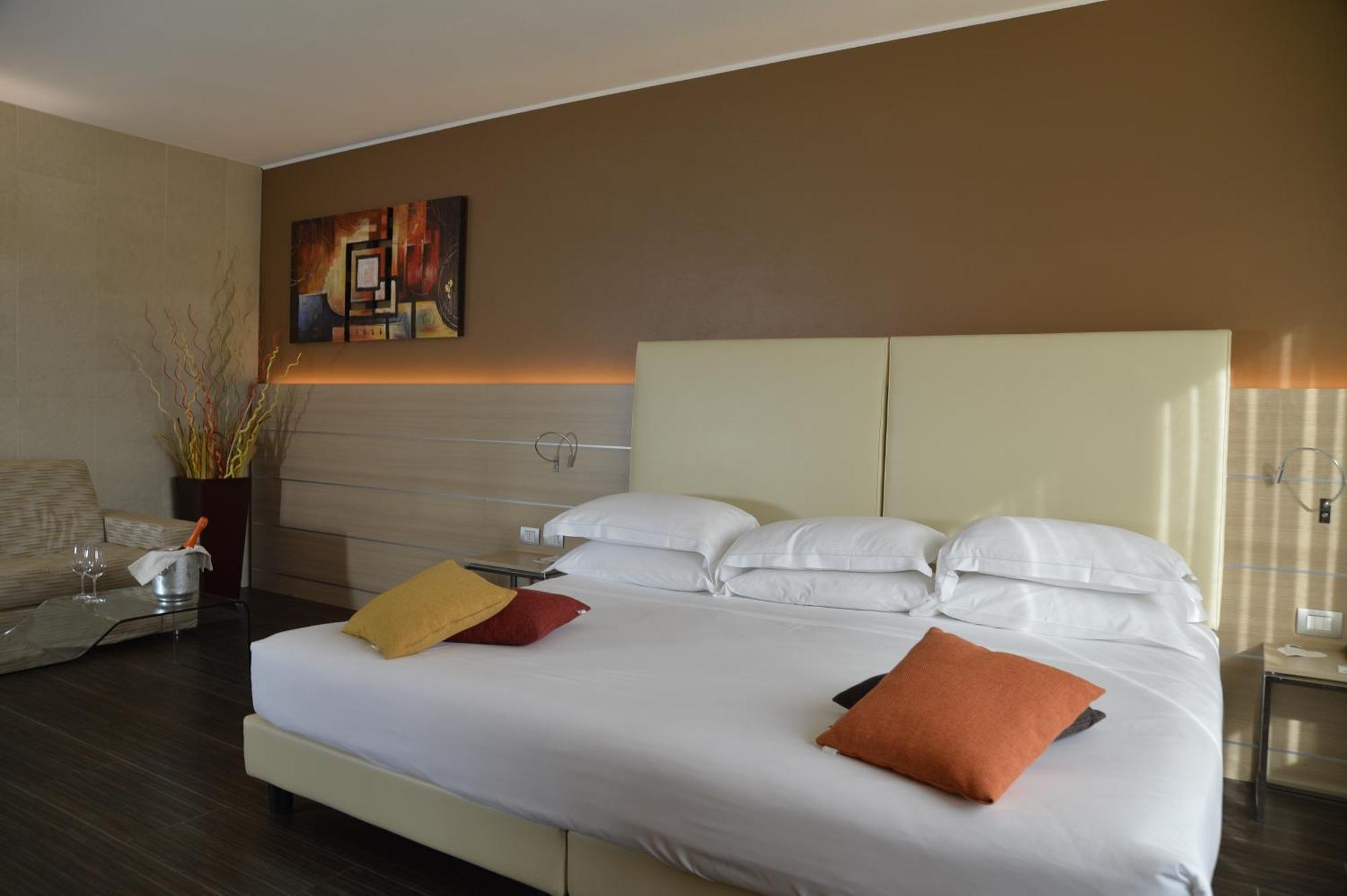 Best Western Plus Soave Hotel Сан Бонифацио Екстериор снимка