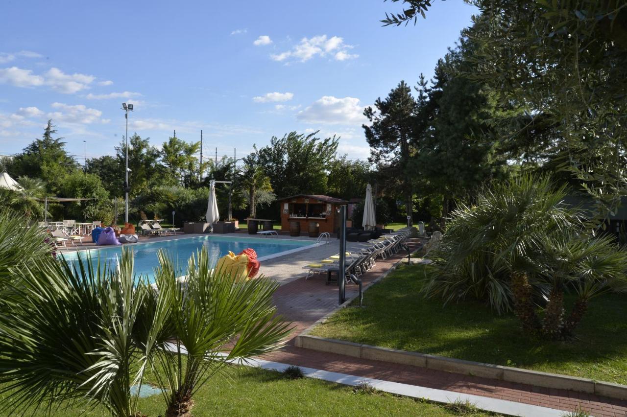 Best Western Plus Soave Hotel Сан Бонифацио Екстериор снимка