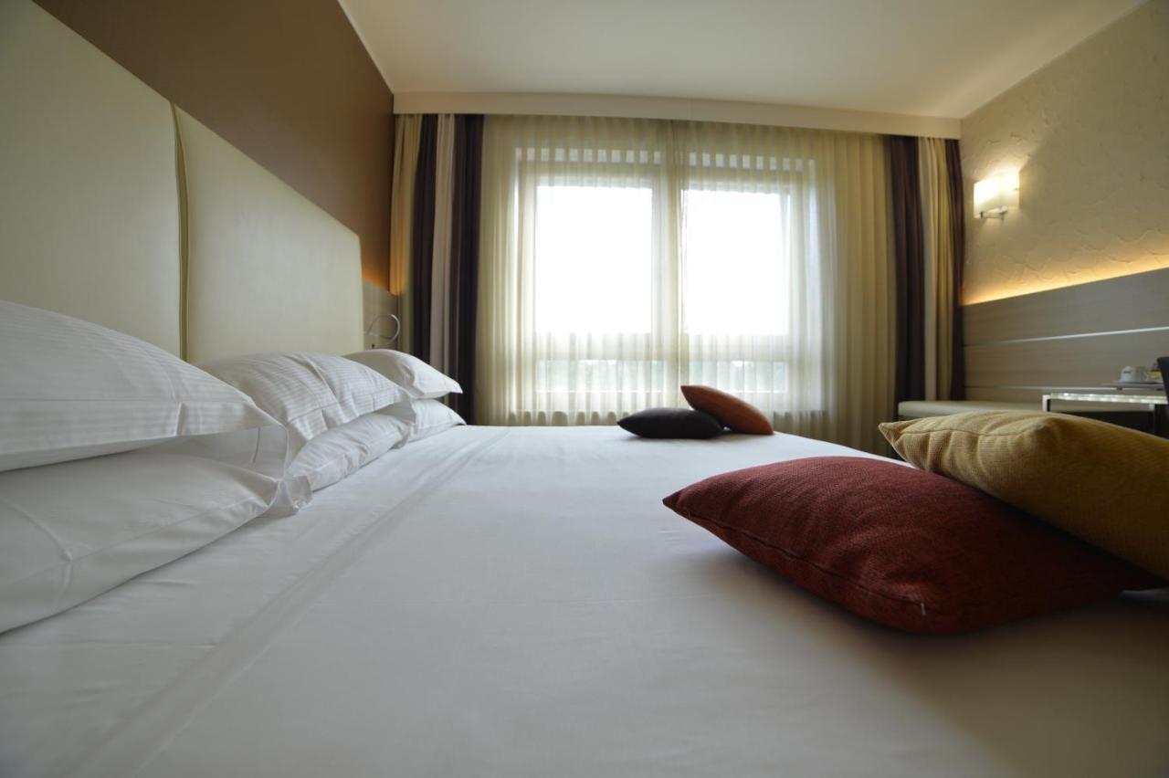 Best Western Plus Soave Hotel Сан Бонифацио Екстериор снимка